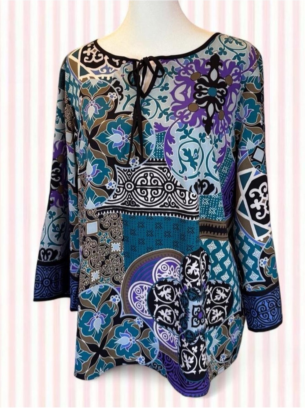 Bob Mackie Wearable Art Mosaic Medallion Print Tie Neck Top Medium